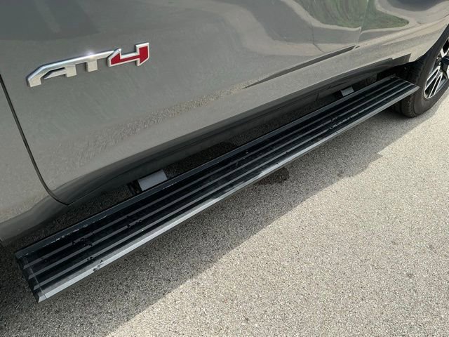 Used 2021 GMC Yukon AT4 w/ AT4 Premium Package AWD/4WD image 6