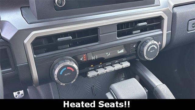 Used 2025 Toyota Tacoma TRD Sport image 7