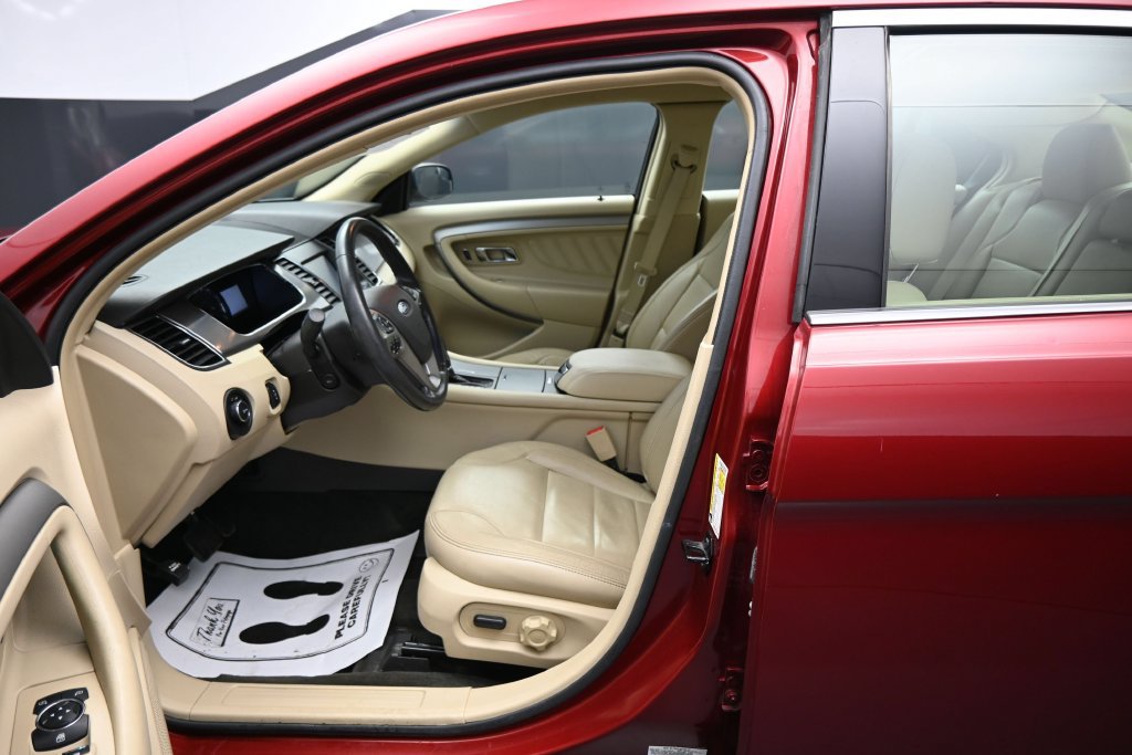 Used 2013 Ford Taurus SEL FWD image 10