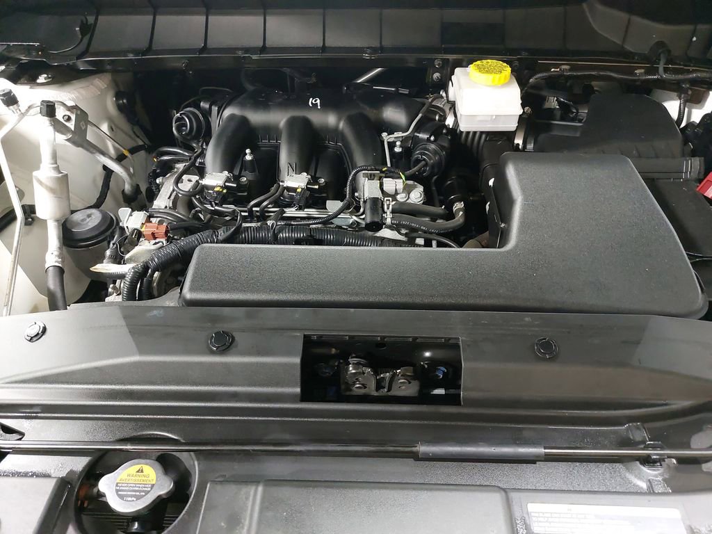 Used 2023 Nissan Pathfinder SV image 31