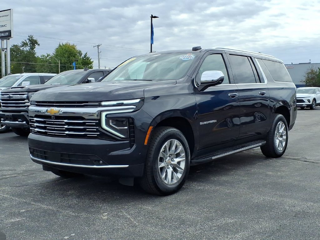 Used 2026 Chevrolet Suburban Premier AWD/4WD image 3
