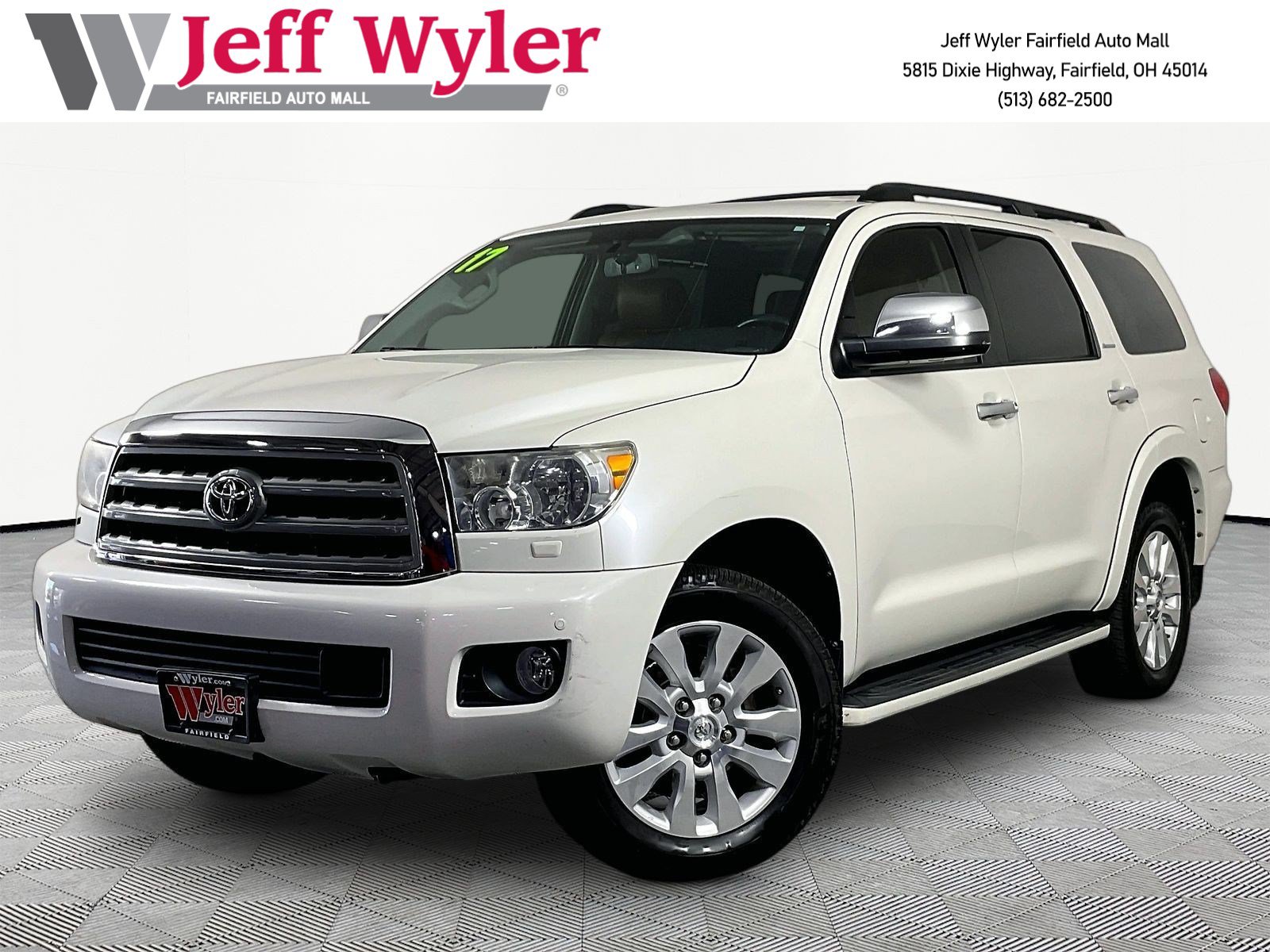 Used 2017 Toyota Sequoia Platinum RWD image 1