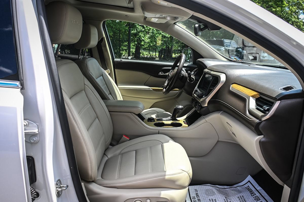 Used 2018 GMC Acadia Denali AWD/4WD image 19