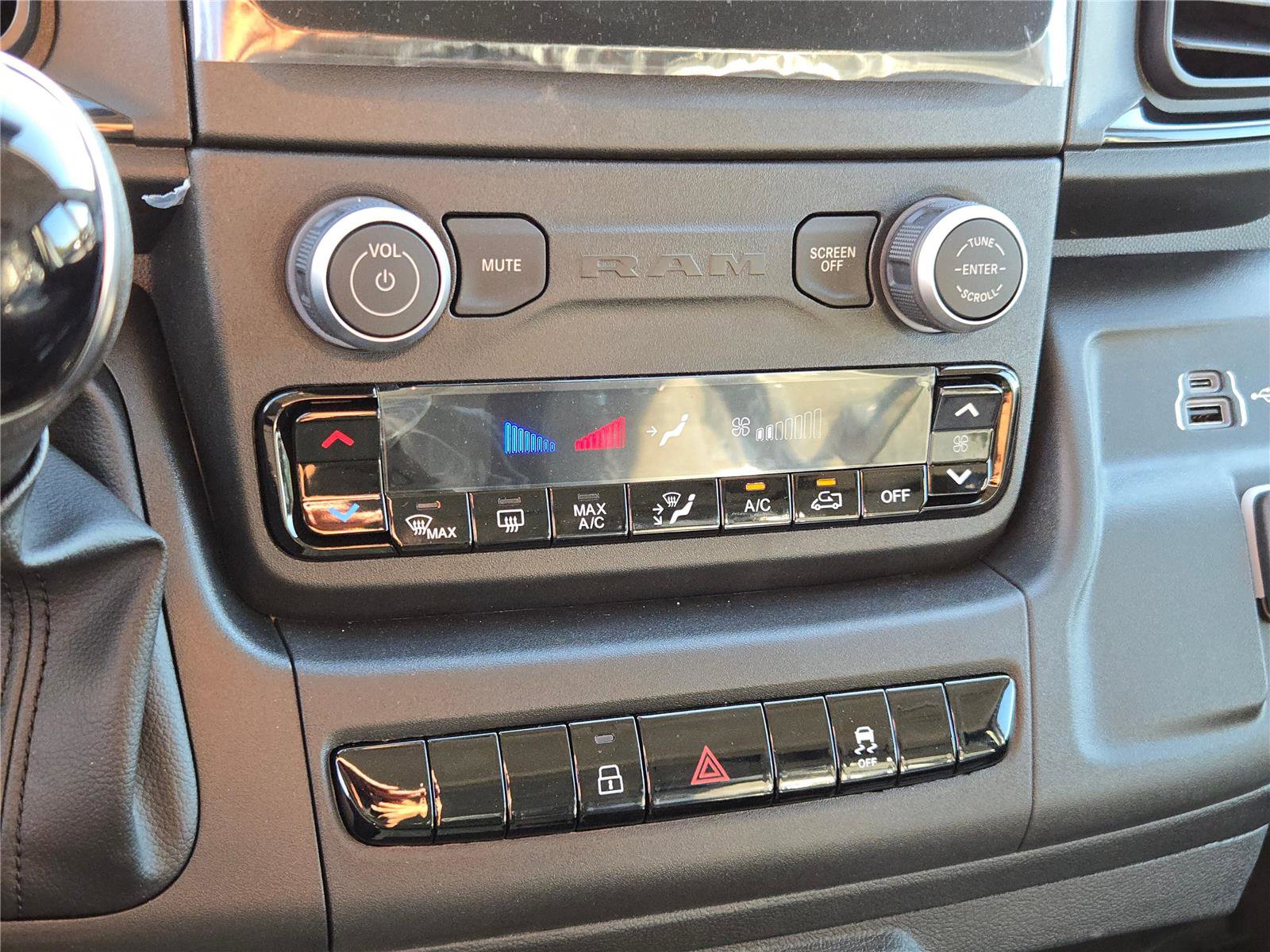 New 2026 RAM ProMaster 2500 image 23