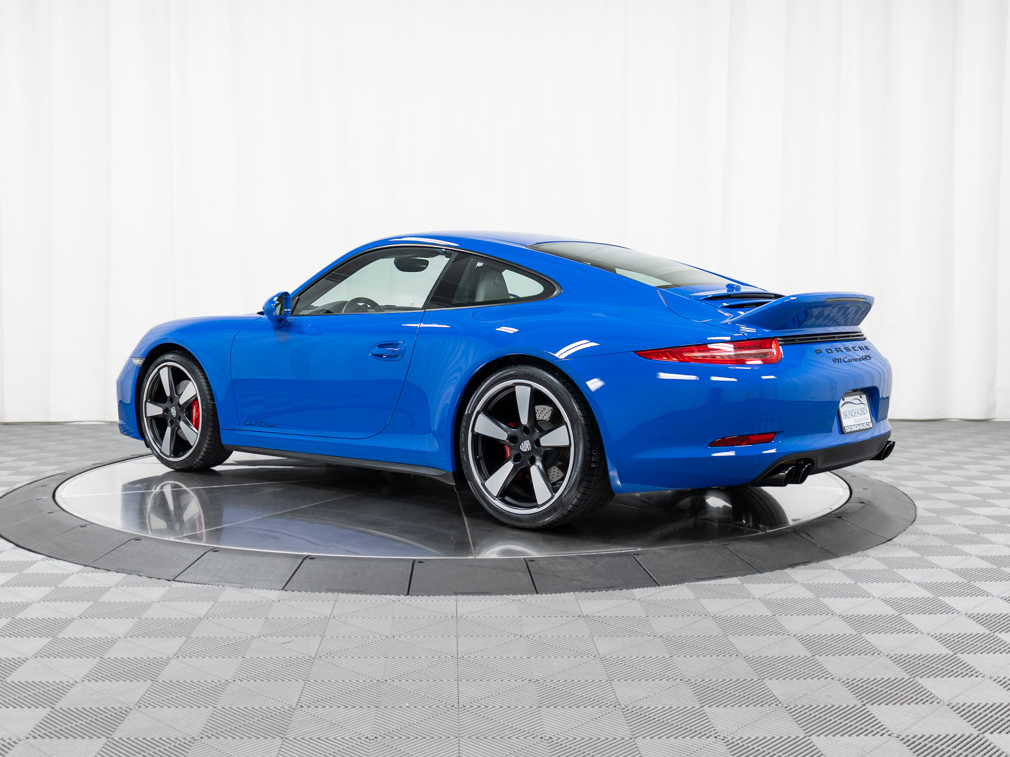 Certified 2016 Porsche 911 Carrera GTS RWD image 3