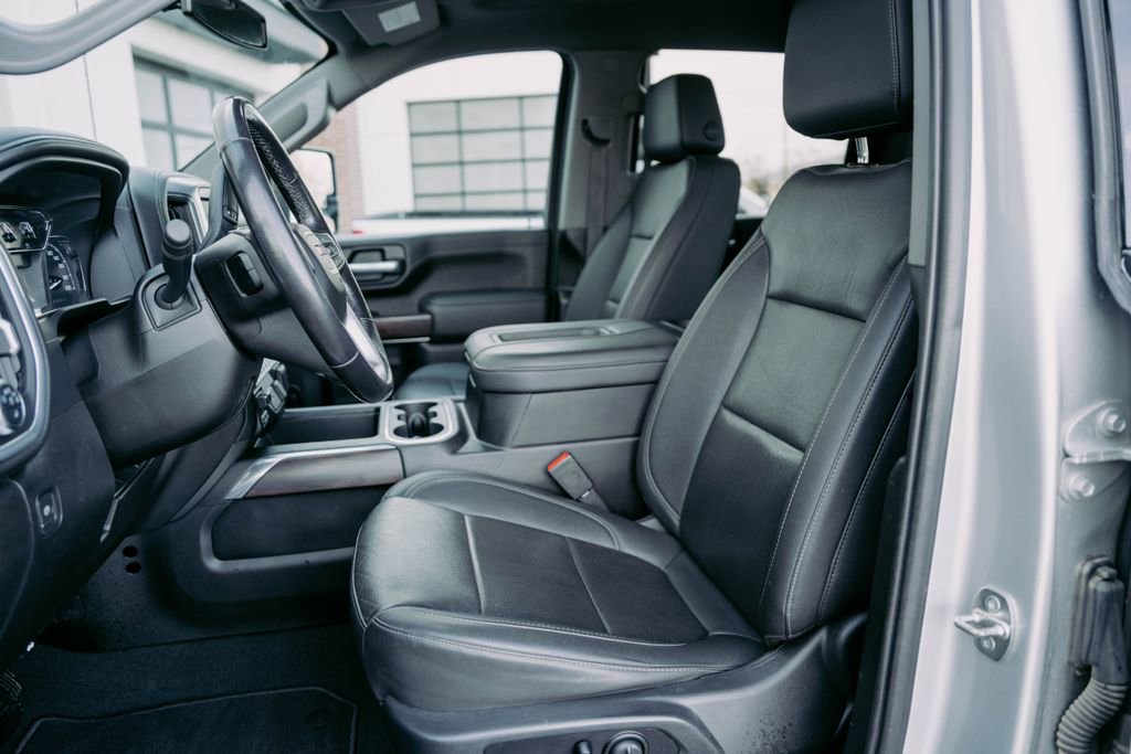 Used 2021 GMC Sierra 2500 SLT w/ SLT Convenience Package image 18