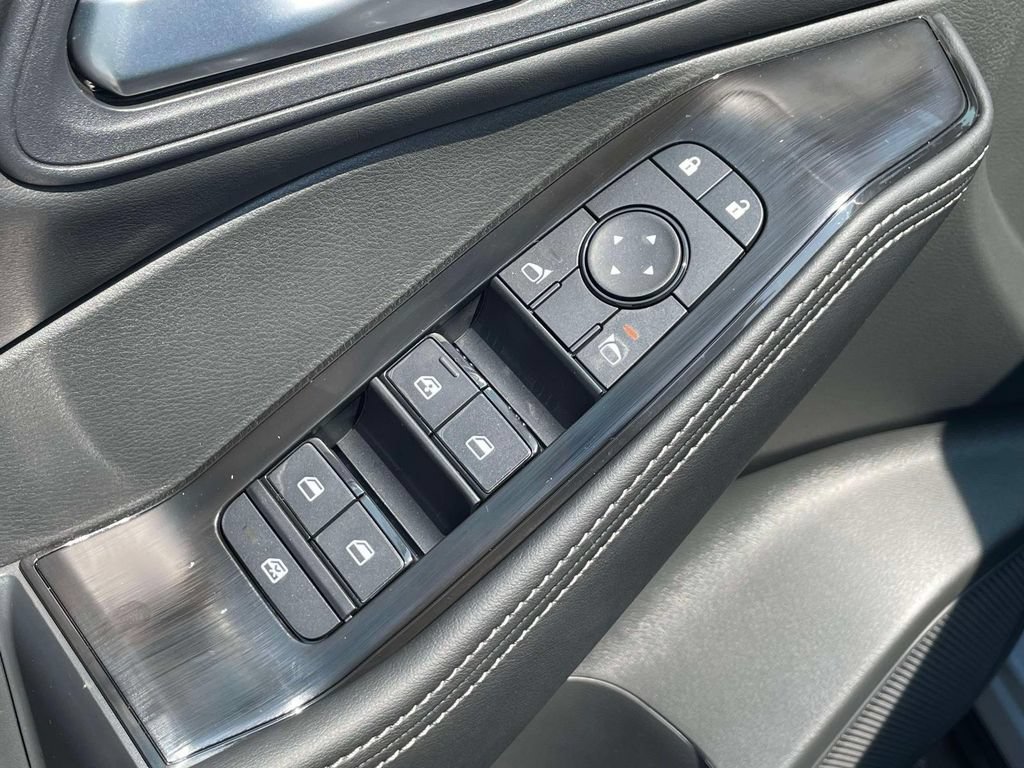 New 2026 Nissan Rogue SV FWD image 19