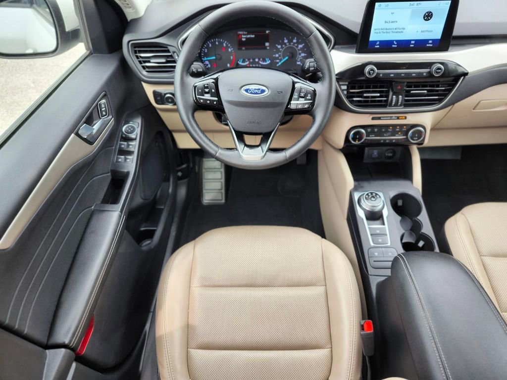 Certified 2022 Ford Escape SEL AWD/4WD image 13