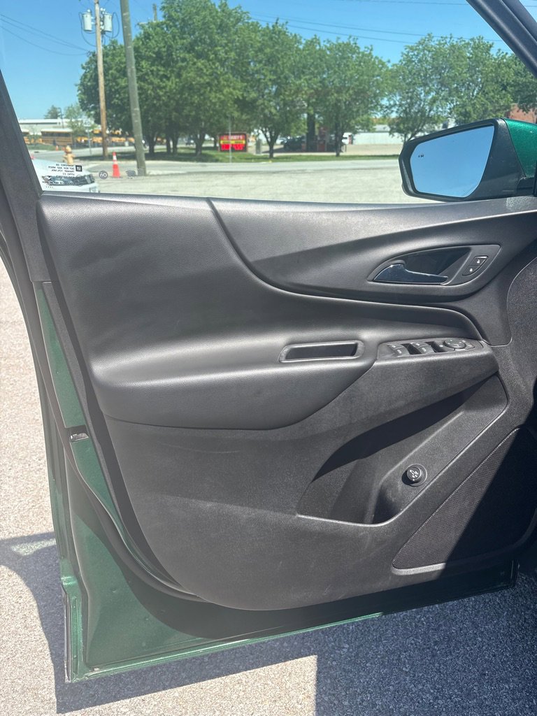 Used 2019 Chevrolet Equinox LT AWD/4WD image 10