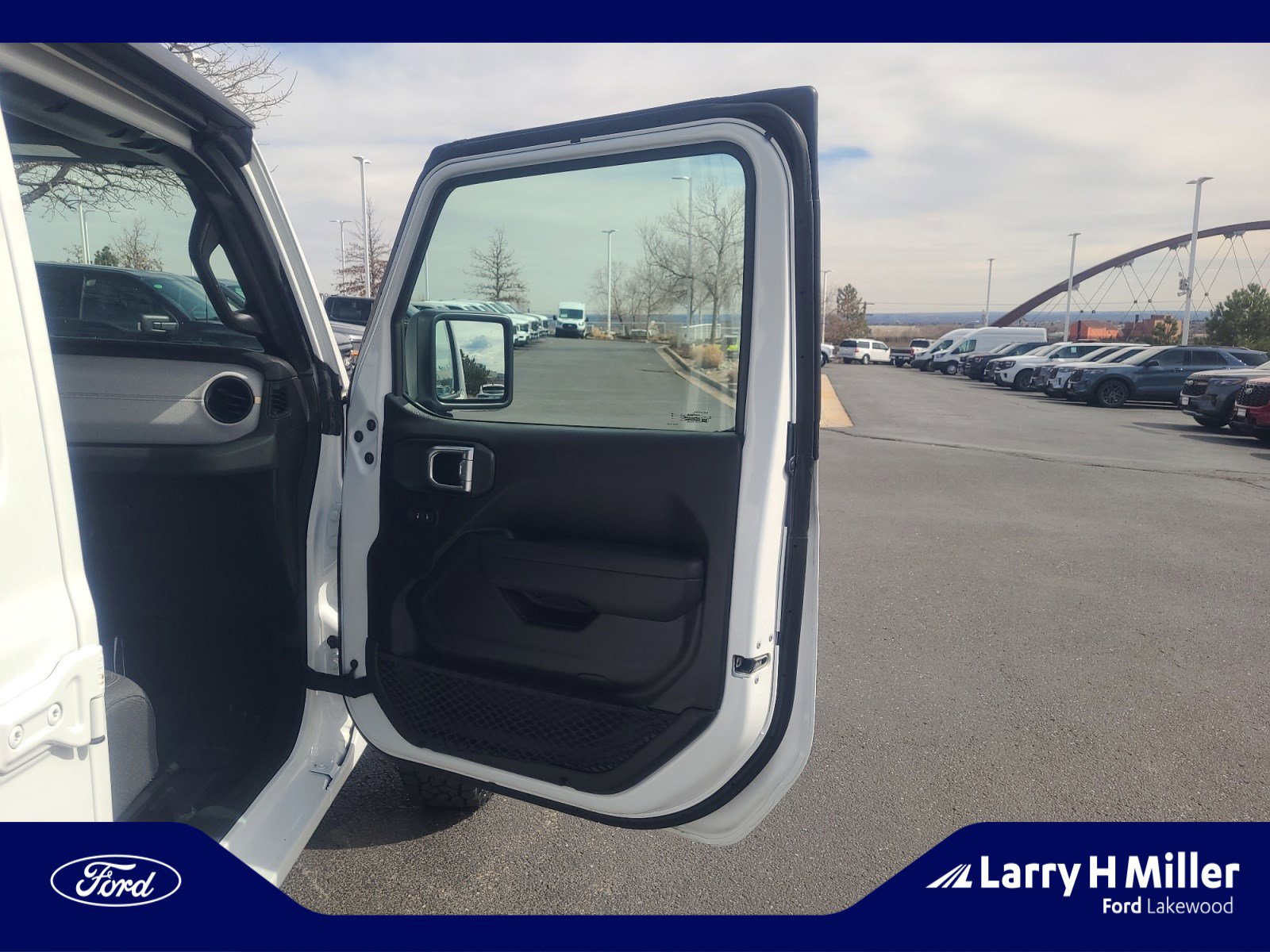 Used 2024 Jeep Gladiator Sport image 16