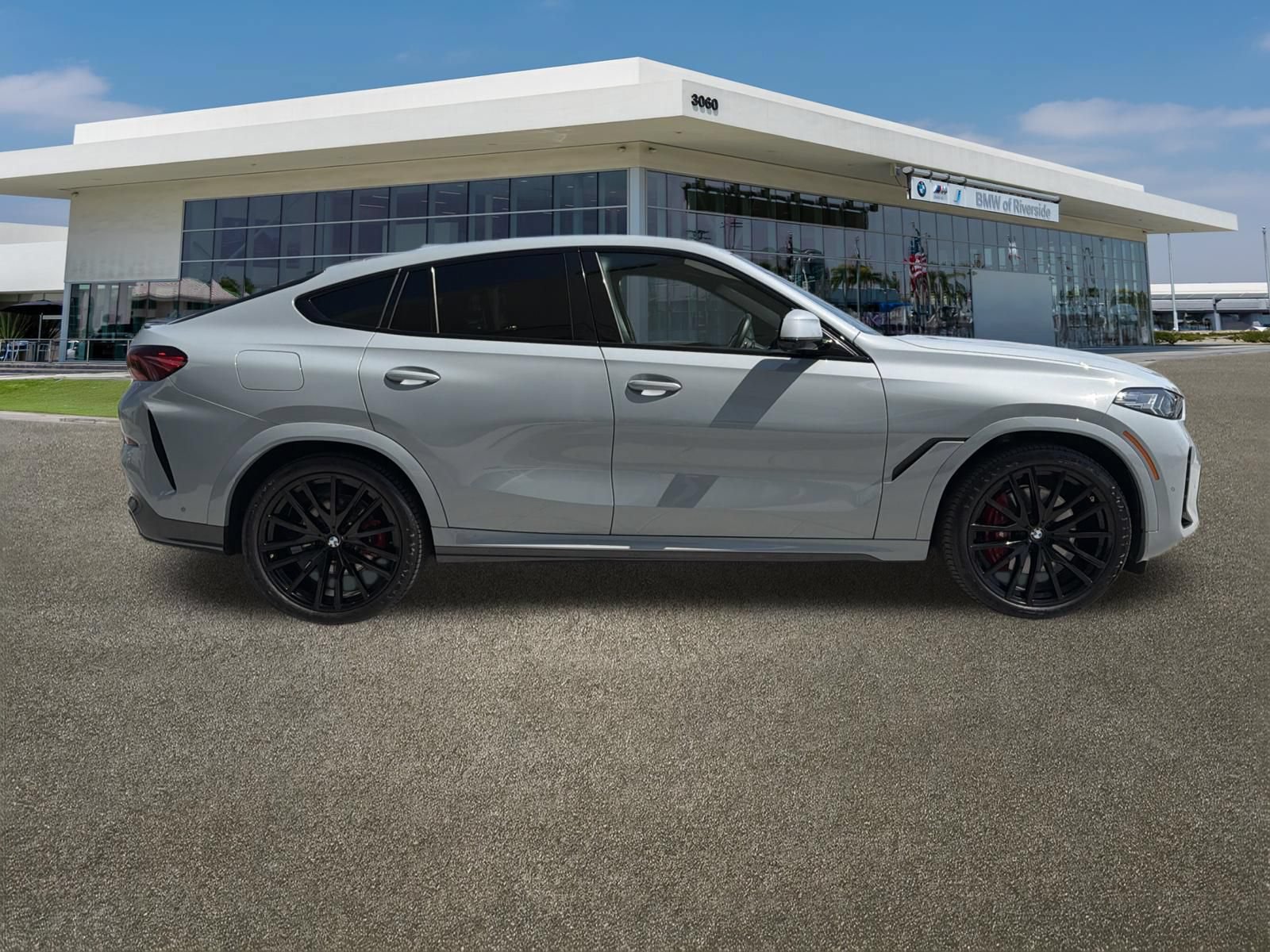 Certified 2024 BMW X6 xDrive40i w/ Executive Package AWD/4WD image 12