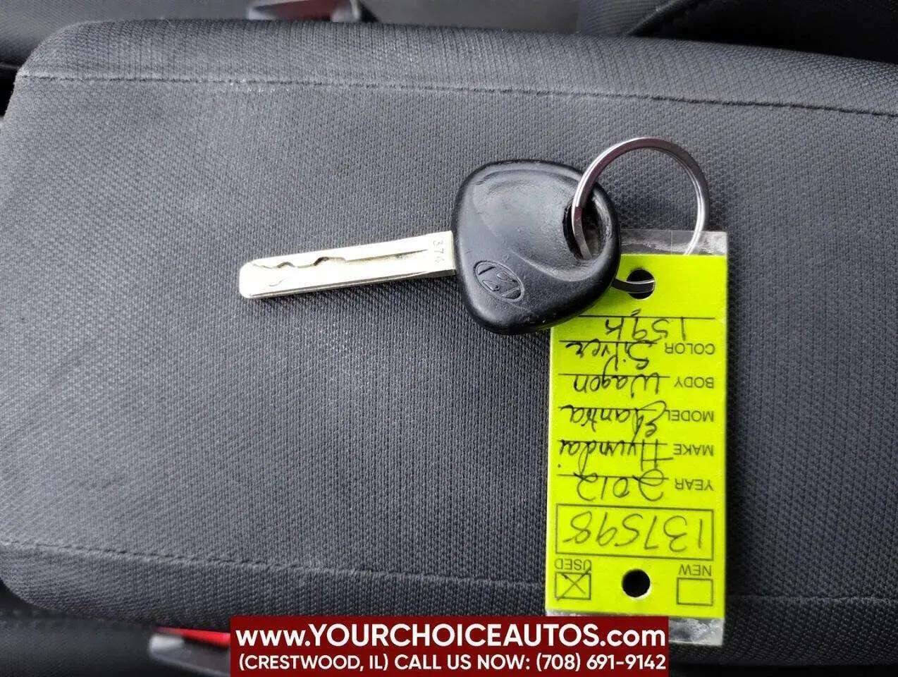 Used 2012 Hyundai Elantra GLS FWD image 24