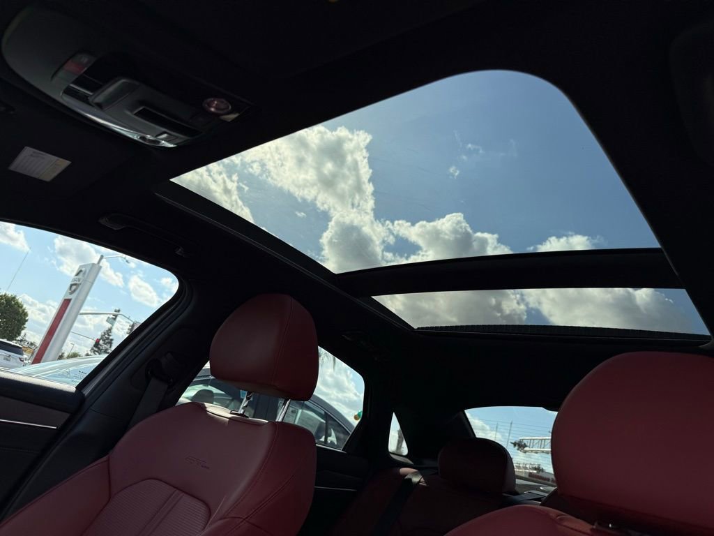 Used 2025 Kia K5 GT-Line w/ GT-Line Premium Package image 17