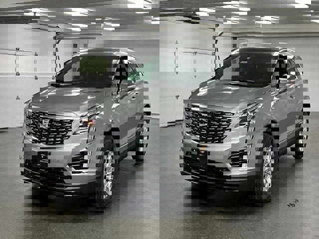 New 2025 Cadillac XT5 Luxury