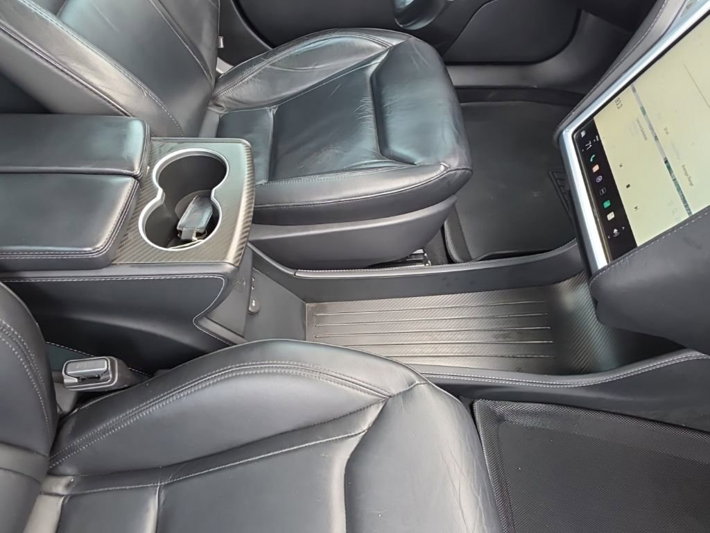 Used 2015 Tesla Model S 85D image 47