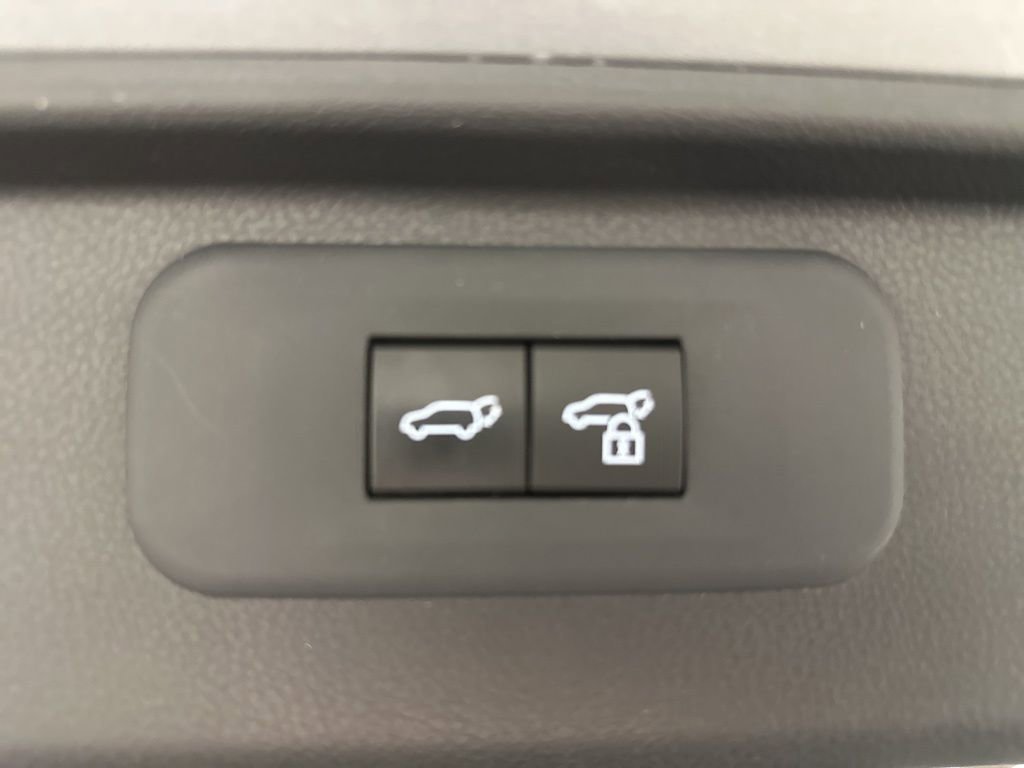 Used 2024 Toyota Grand Highlander XLE image 28