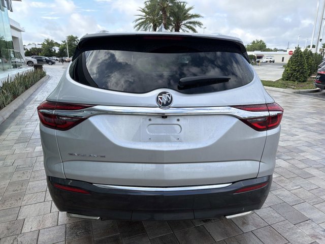 Used 2021 Buick Enclave Essence w/ Sound and Sites Package FWD image 3