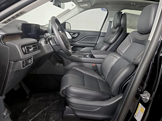 New 2026 Lincoln Aviator Reserve AWD/4WD image 13