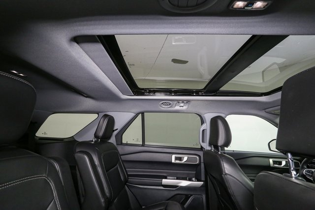 Used 2023 Ford Explorer XLT w/ Equipment Group 202A image 22