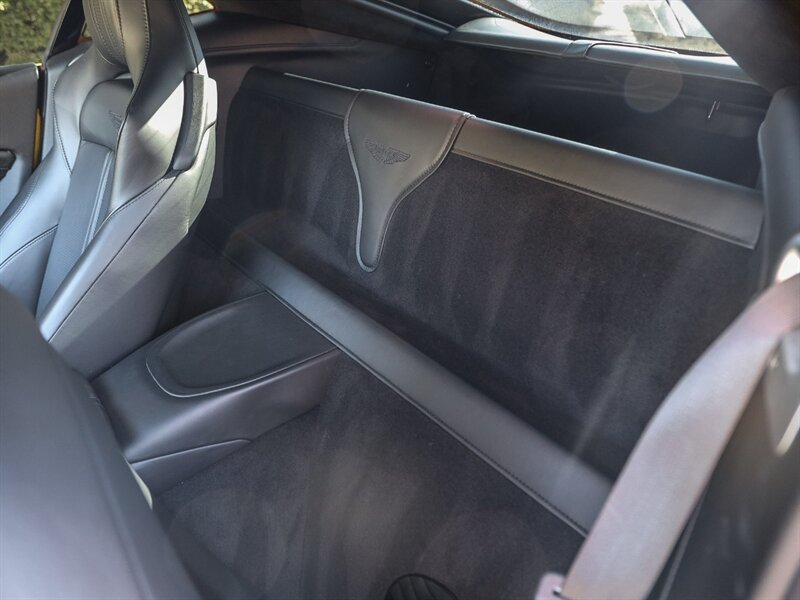 Used 2020 Aston Martin V8 Vantage Coupe RWD image 33