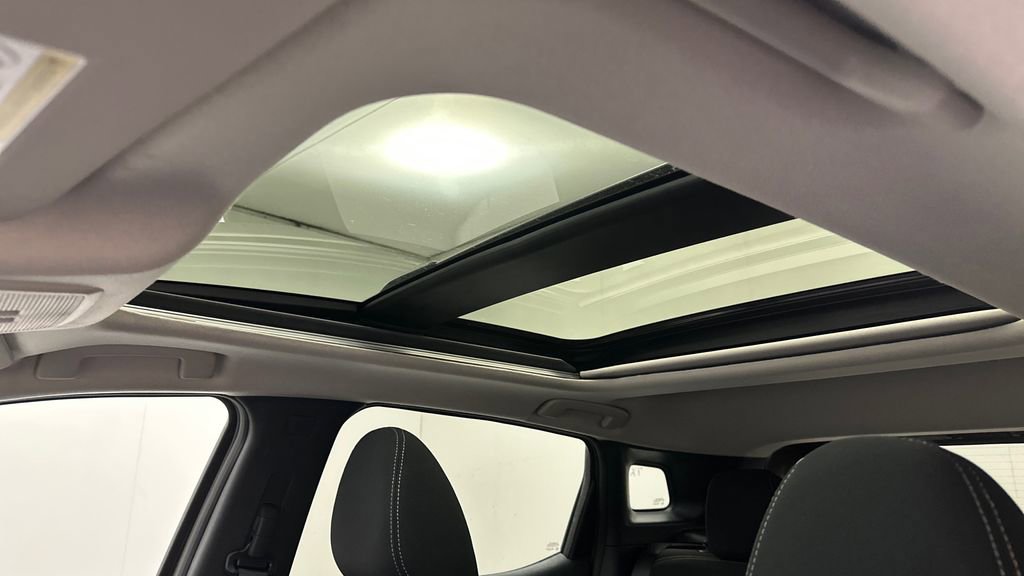 New 2026 Nissan Kicks SV w/ SV Premium Package image 17