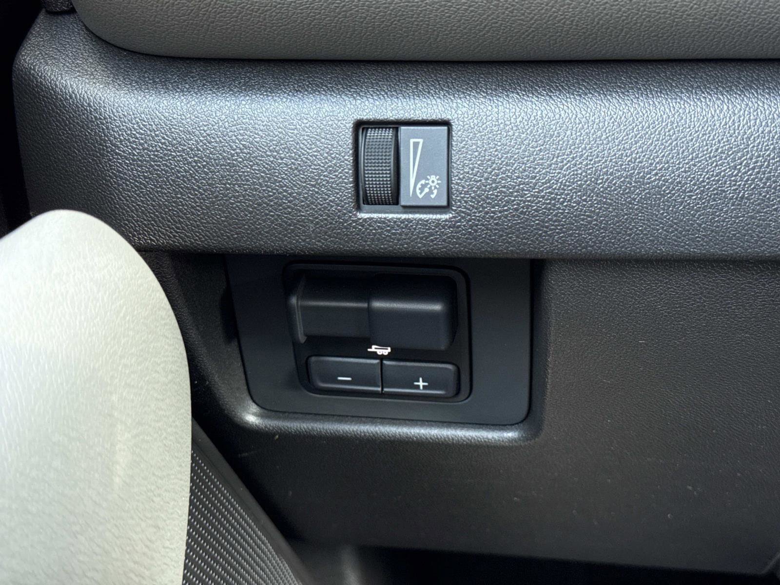 Used 2023 Chevrolet Colorado ZR2 w/ ZR2 Convenience Package III image 12