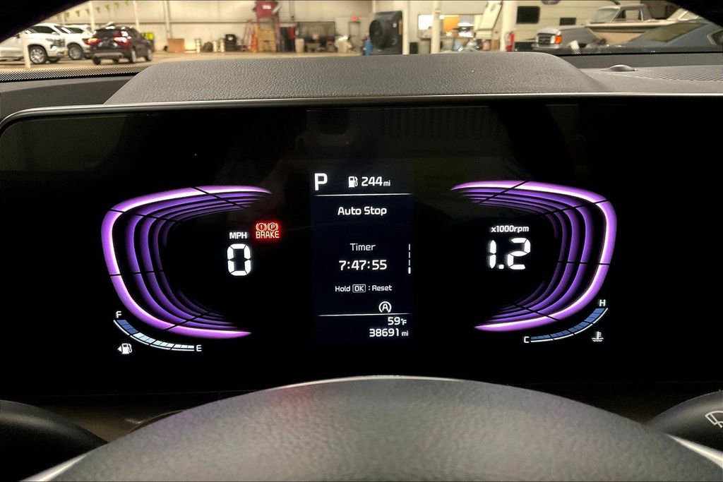 Used 2025 Kia Telluride S AWD/4WD image 19