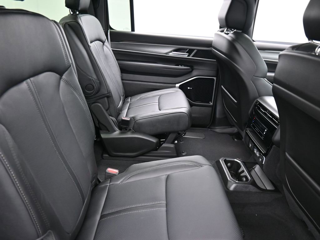 New 2026 Jeep Grand Wagoneer L Limited image 18