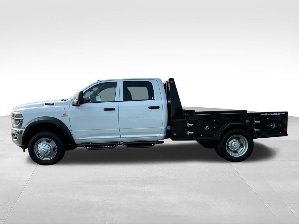 Used 2025 RAM 4500 Tradesman w/ Chrome Appearance Group AWD/4WD image 2
