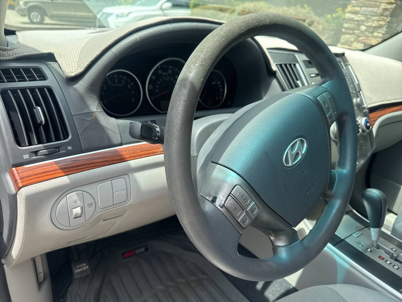 Used 2008 Hyundai Veracruz GLS FWD image 24