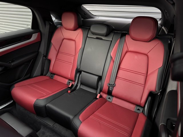 New 2026 Porsche Cayenne E-Hybrid Coupe image 36
