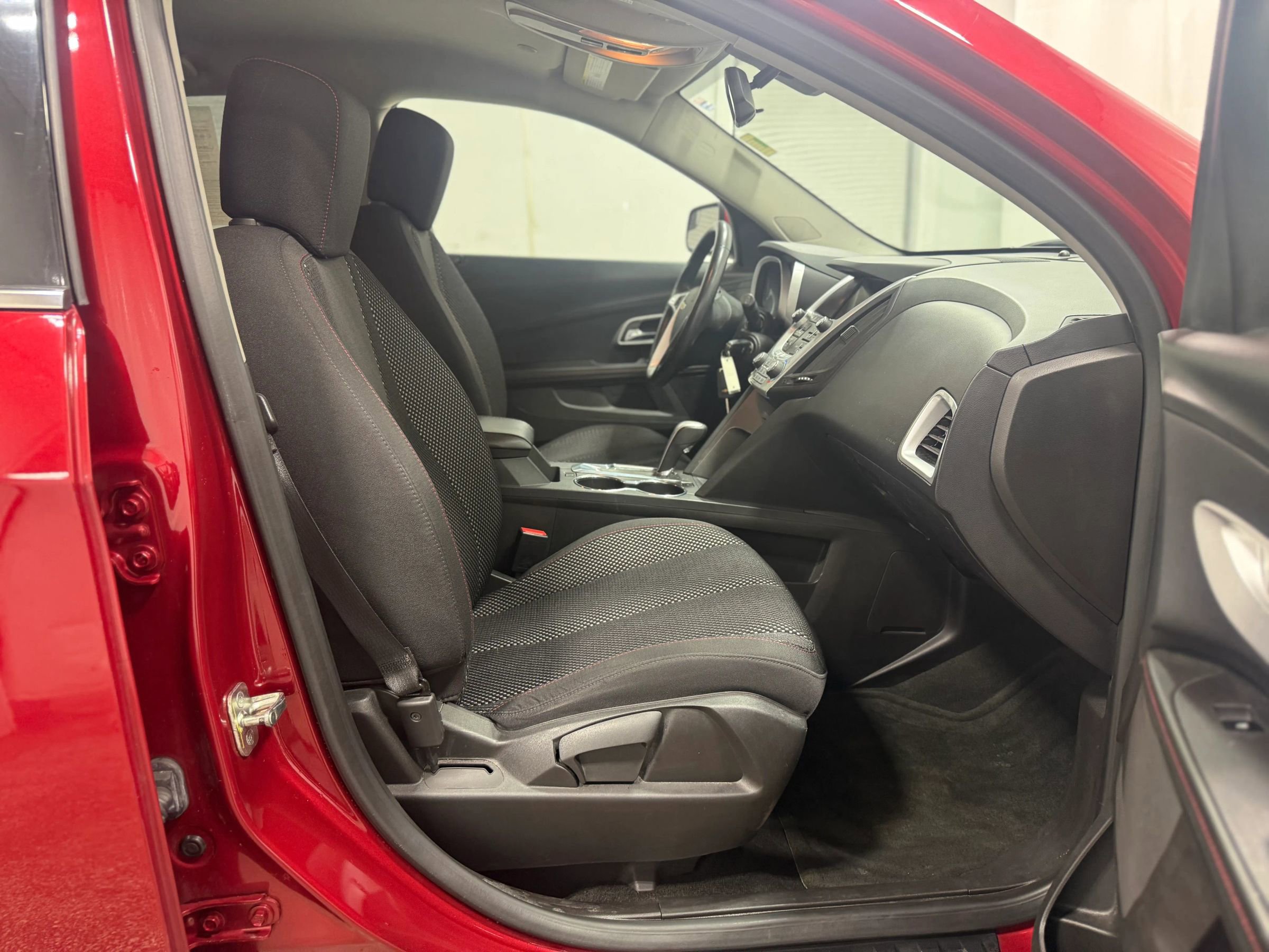 Used 2013 Chevrolet Equinox LT w/ Driver Convenience Package FWD image 24