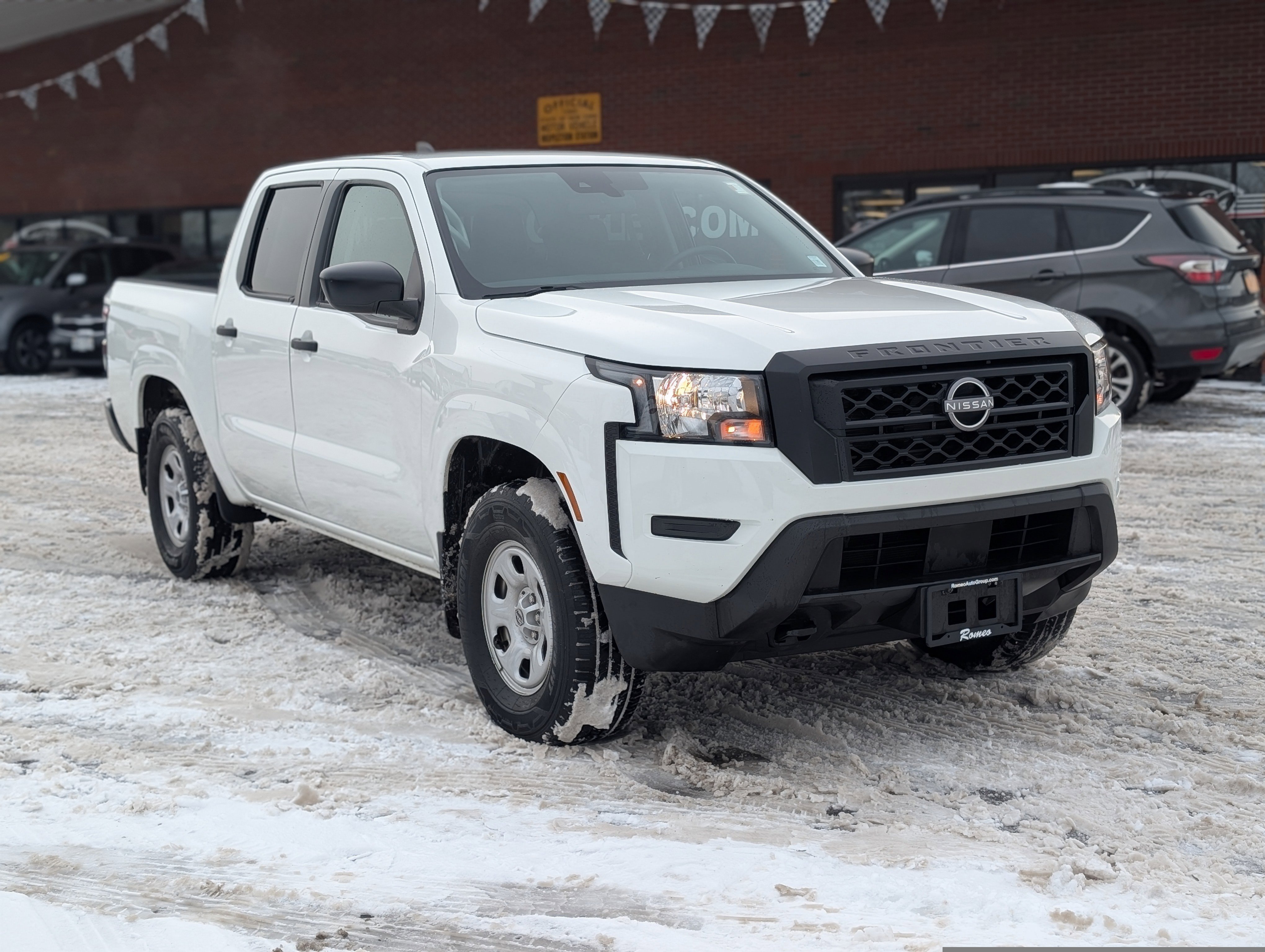 Used 2023 Nissan Frontier S w/ Technology Package image 12