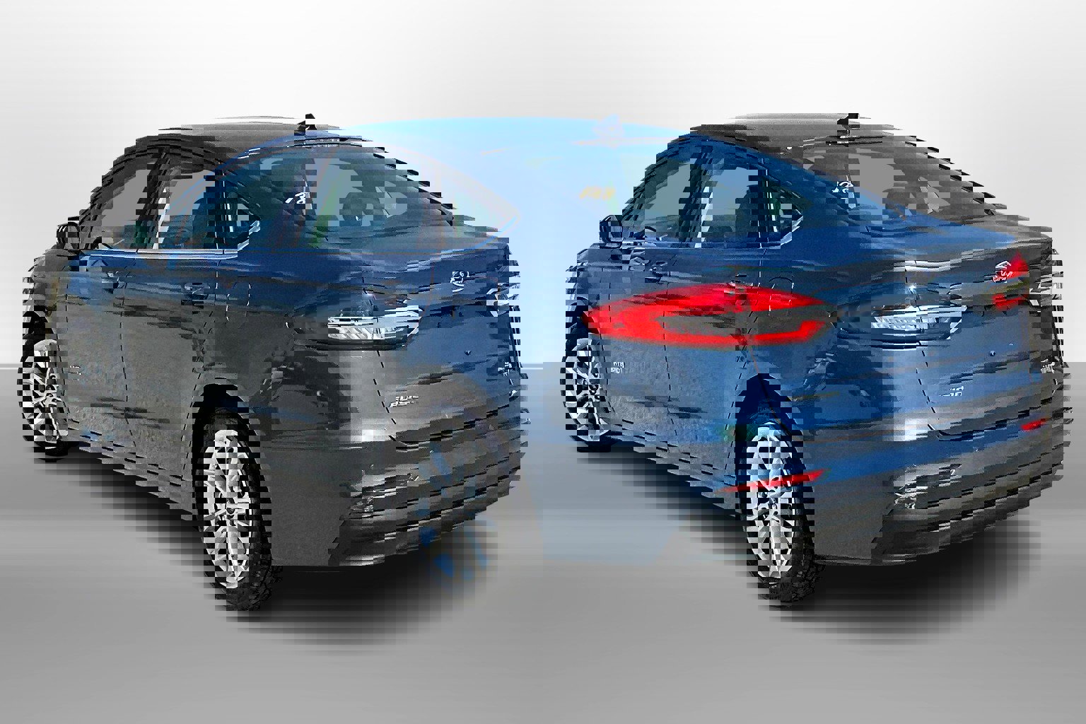 Used 2019 Ford Fusion SE image 10