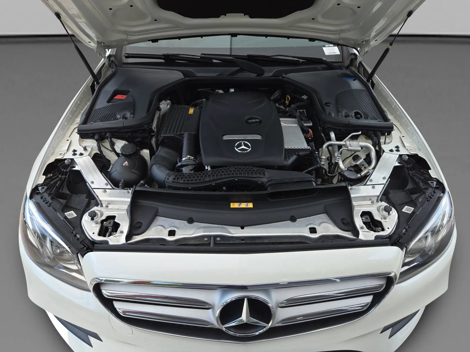 Used 2018 Mercedes-Benz E 300 image 36