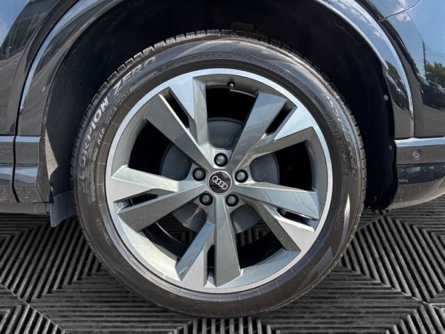 Used 2023 Audi Q4 e-tron Premium Plus AWD/4WD image 31