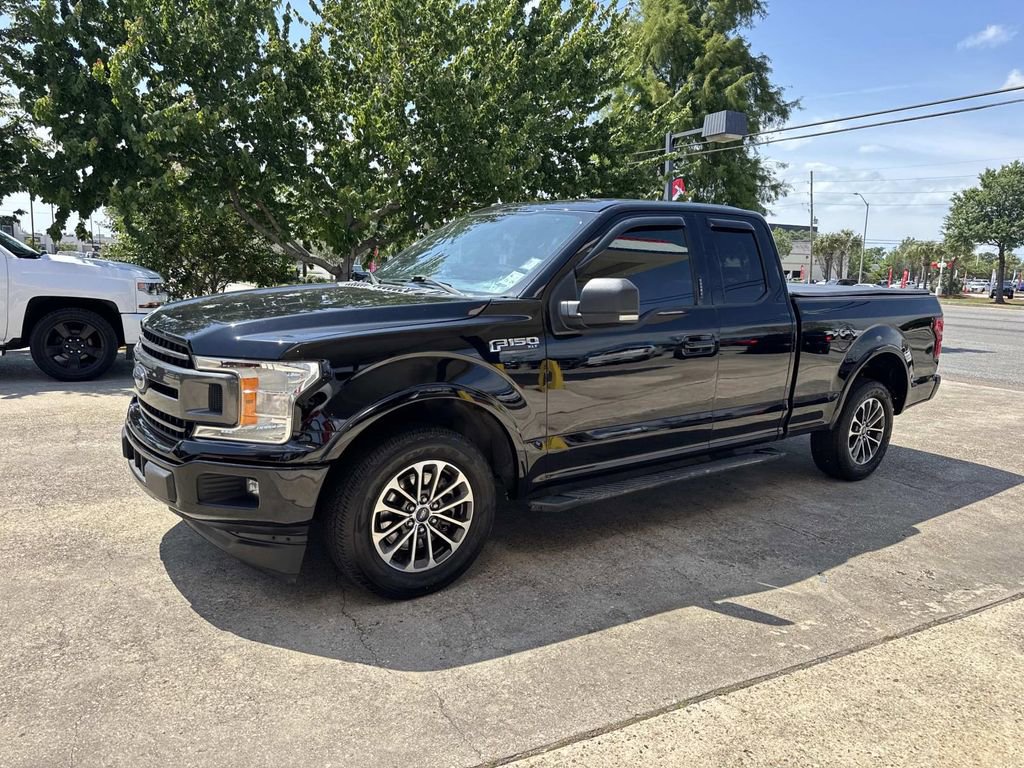 Used 2018 Ford F150 XLT w/ Equipment Group 302A Luxury RWD image 3