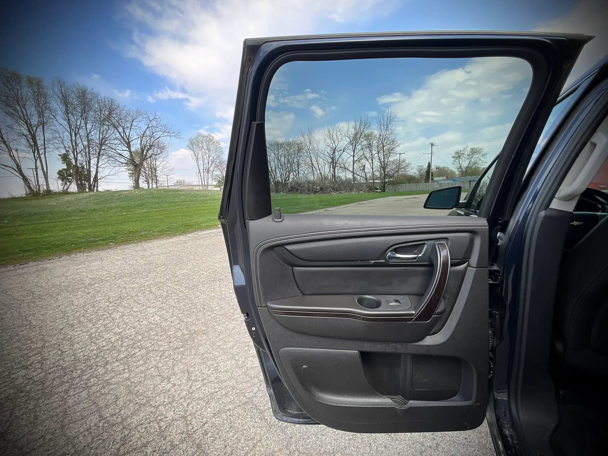 Used 2016 Chevrolet Traverse LTZ AWD/4WD image 26