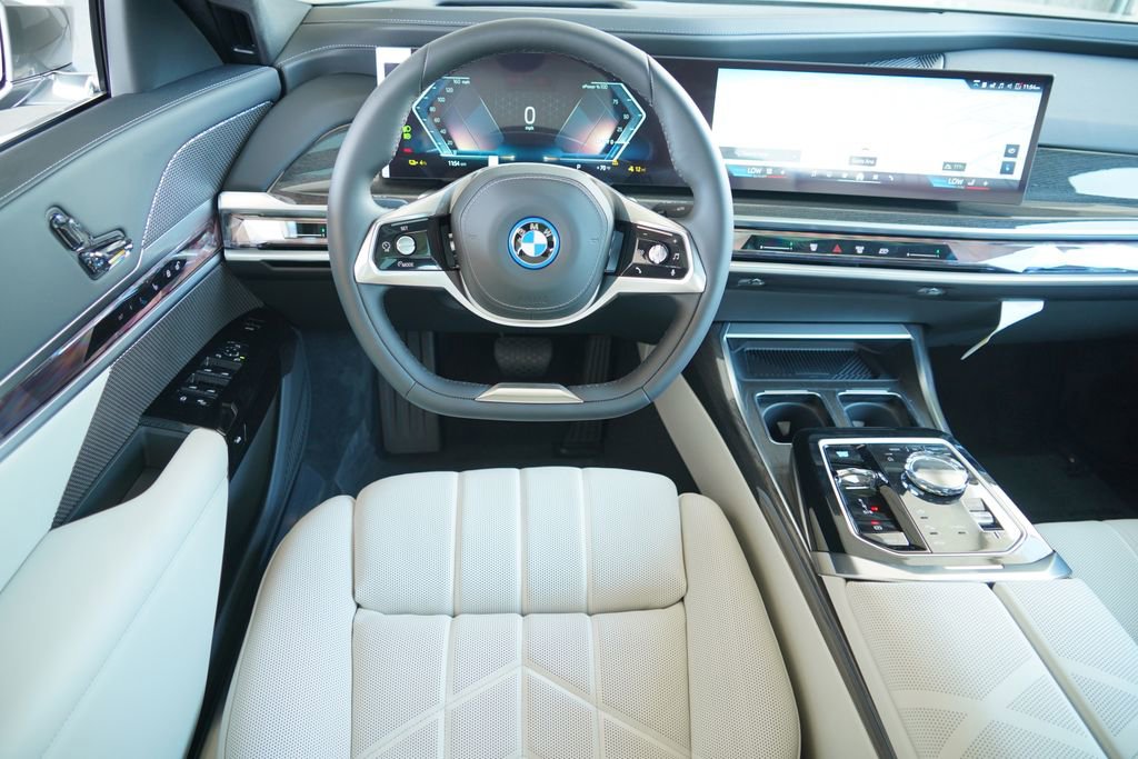 New 2026 BMW i7 xDrive60 AWD/4WD image 15