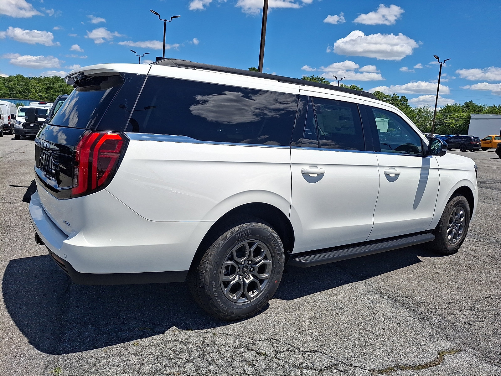 New 2026 Ford Expedition Max Active AWD/4WD image 4