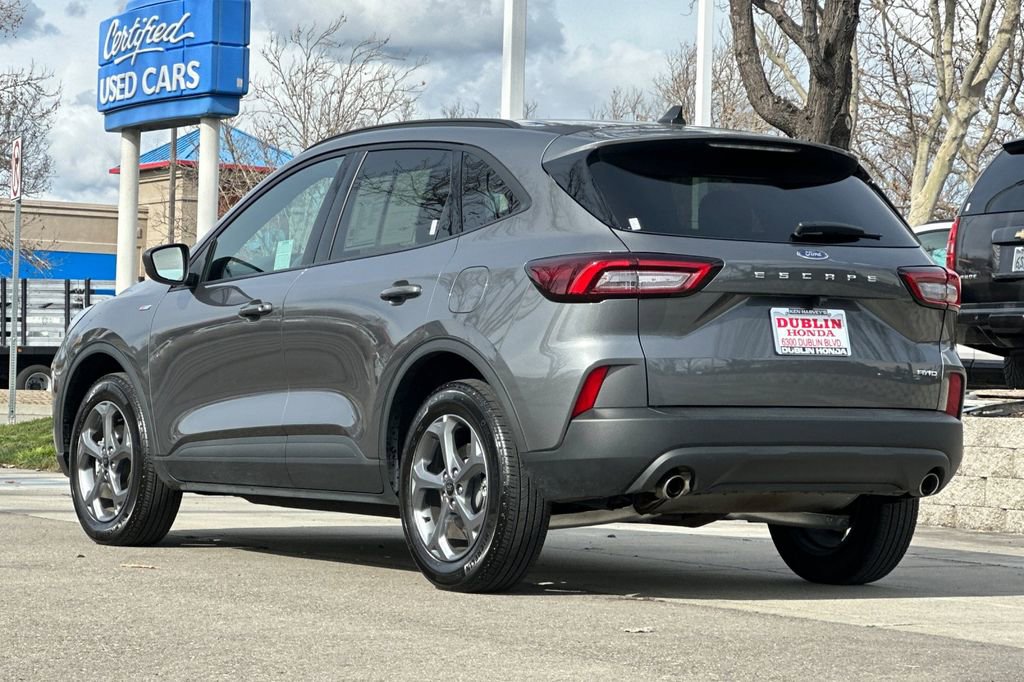 Used 2025 Ford Escape ST-Line image 6