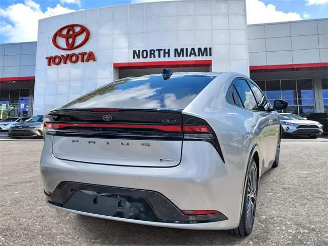 Used 2024 Toyota Prius Limited image 4
