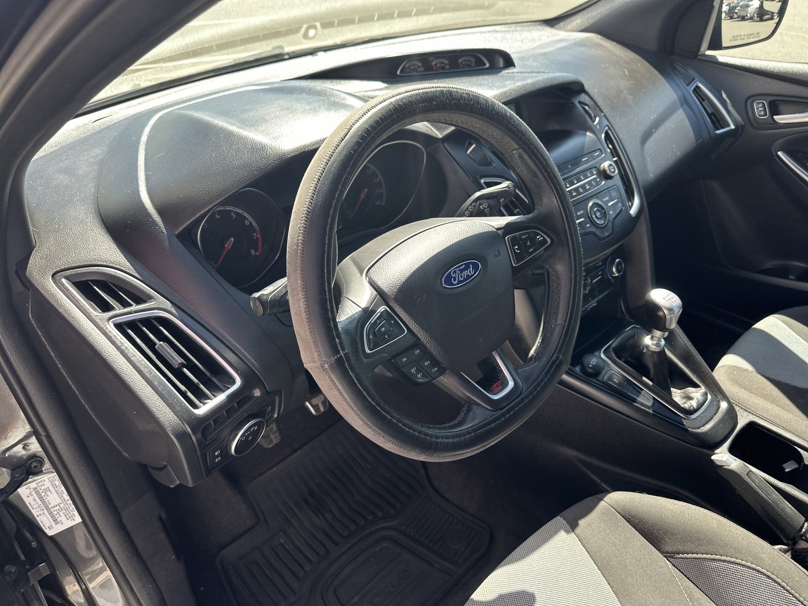 Used 2018 Ford Focus ST image 19