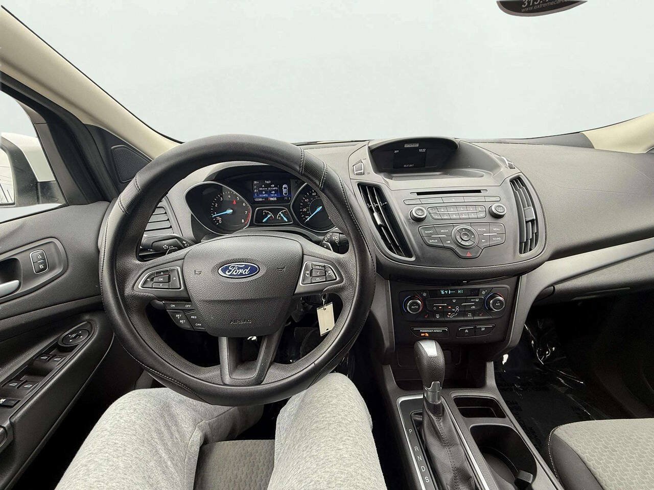 Used 2017 Ford Escape SE w/ SE Cold Weather Package AWD/4WD image 15