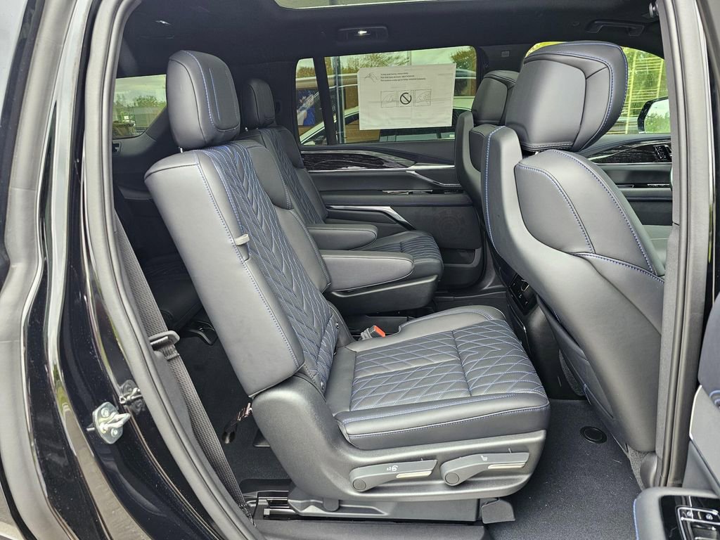 New 2026 Cadillac Escalade IQL Luxury AWD/4WD image 12