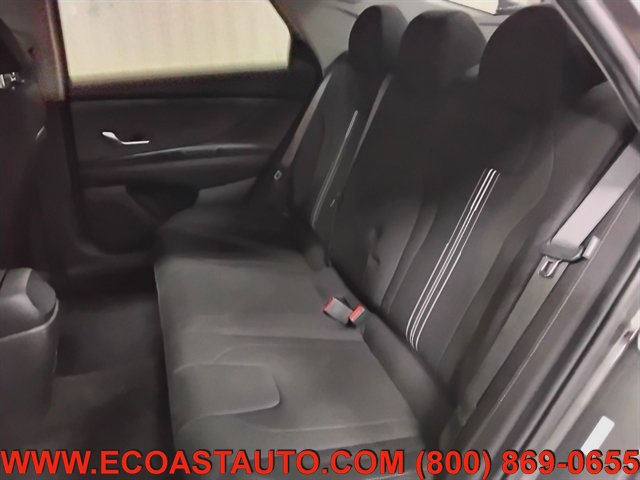 Used 2024 Hyundai Elantra SEL FWD image 13