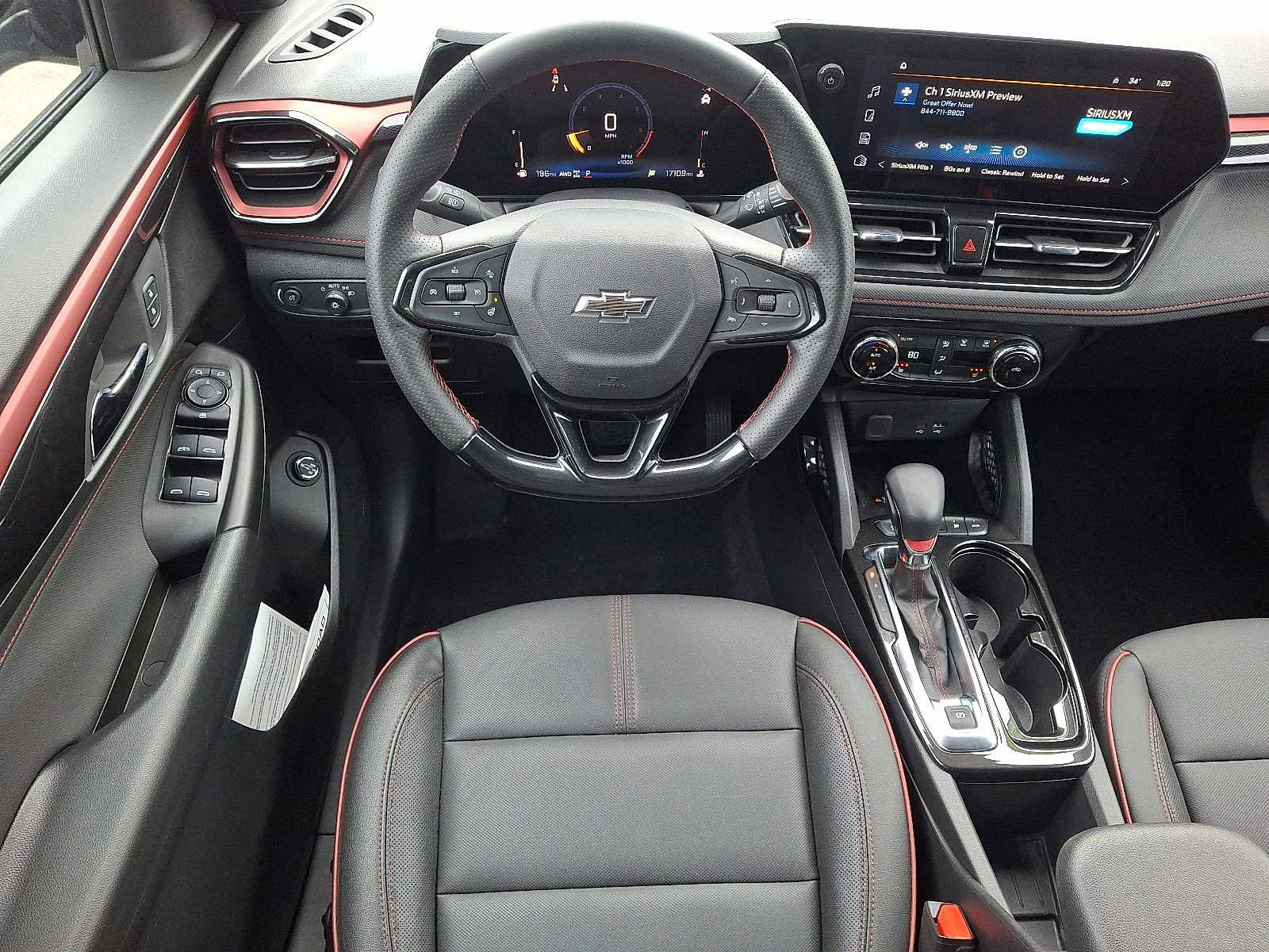 Used 2025 Chevrolet TrailBlazer RS w/ Convenience Package image 11