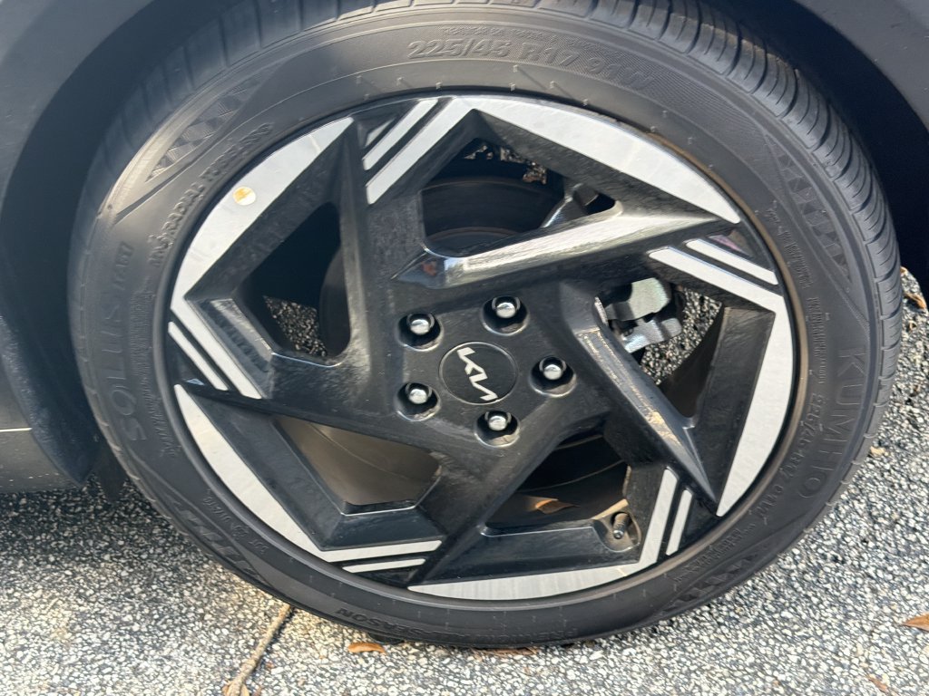 Certified 2025 Kia K4 EX FWD image 8