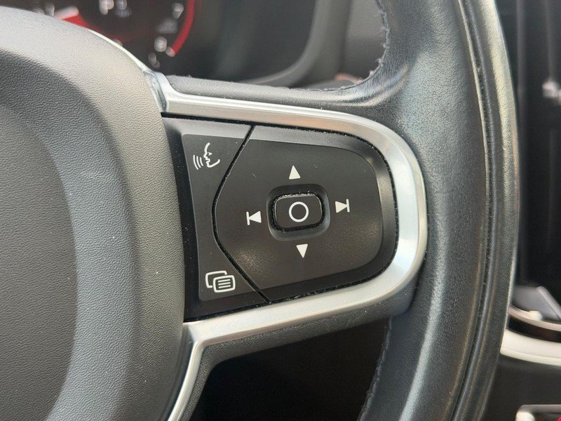 Certified 2022 Volvo S60 B5 Momentum FWD image 18
