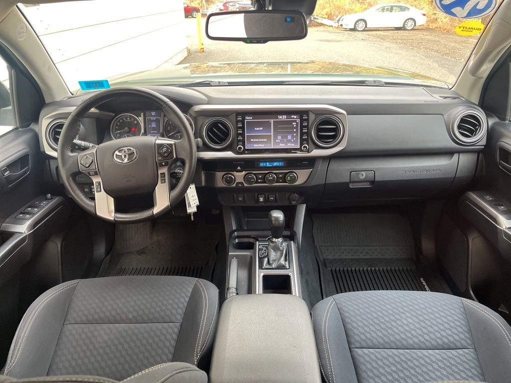 Used 2021 Toyota Tacoma SR5 w/ Trail Edition image 13